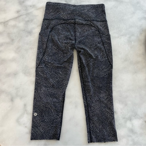 LuLuLemon 26” super lightweight legging. Black and white dots. 4 - Picture 2 of 16